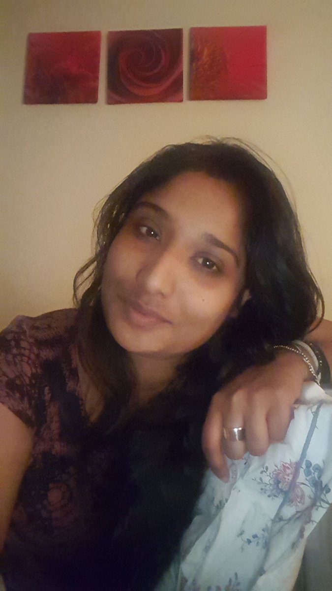BossQueenNinaR1's tweet photo. Tonight I just want to chill while everyone else parties... x
#nomakeupselfie #NoMakeupNoFilterChallenge #nomakeup #relaxation #FridayNight #bossbabe #confidence #nofiltermakeuptwitter #nofilter #naturalselfie https://t.co/axMg9YzwR9