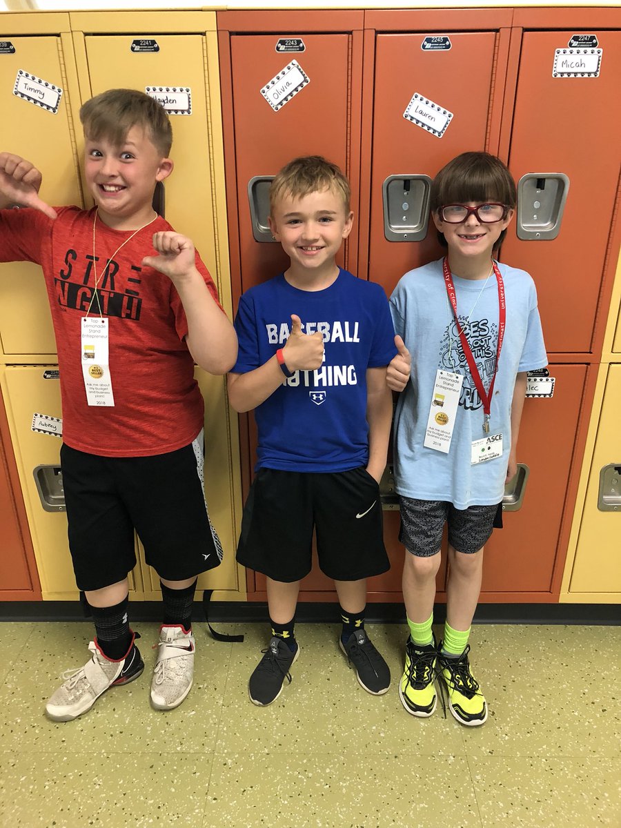 miss_swing13's tweet photo. Fourth grade top entrepreneurs! #BuildingBudgets #LemonadeStand https://t.co/AyW6i7aiXL