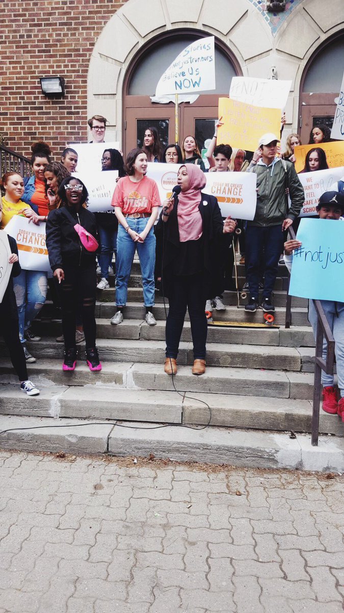 cancivlib's tweet photo. An extraordinary group of young people at the @NotJustRumours student rally and walkout today! Many thanks to CCLA legal volunteer @kaylaruthsmith for the photos + videos. 

#NotJustRumours #MeToo #TimesUp https://t.co/SXXWSIFRT5