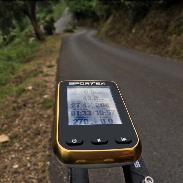 SPORTEKITALIA's tweet photo. ..no words 🤐.. just ride! 😍 ⛰🚴🏻‍♂️⛰🚴🏻‍♂️⛰->🤪 https://t.co/ng8JVkcwfh https://t.co/B6bG2esBoa
