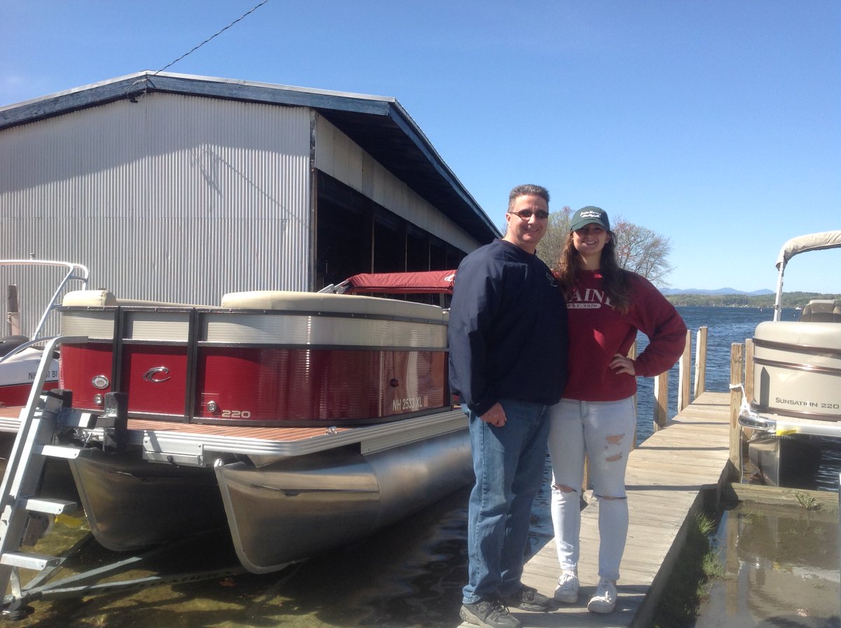 IrwinMarine's tweet photo. More happy @IrwinMarine customers! Vasia and Jim Murphy with their new Crest I 220! Enjoy the waters! #boating #nhlakes #nhboating #getoutside #enjoylife https://t.co/Gk9shAqoaL