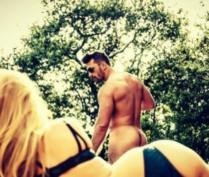 ferrarafansxxx's tweet photo. Manuel enseña él culo en Instagram 🍑🍑😍 pero que culo que carga @manuelferrara
#ManuelFerrara #ricofollador #sexyass #assnice #malehot https://t.co/zgXBYwlAh7