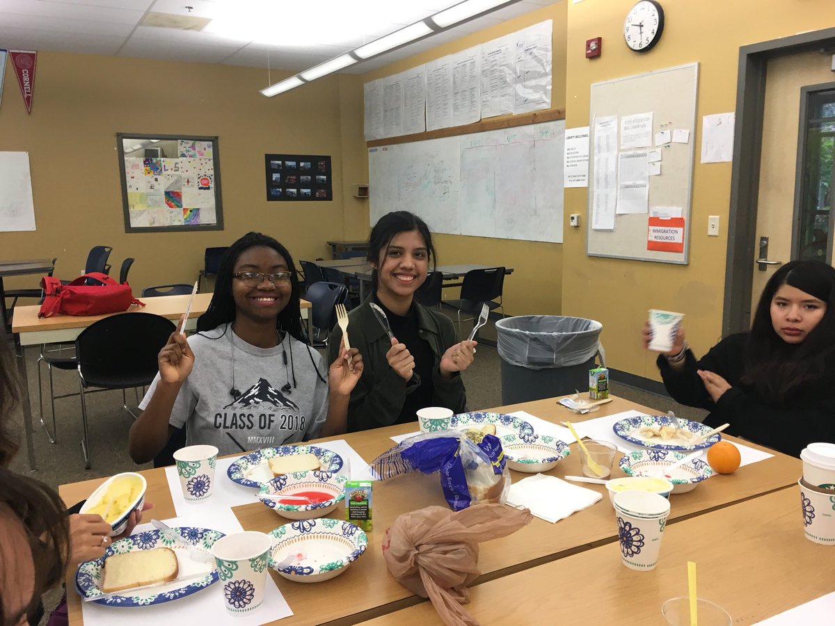 Katharinashel's tweet photo. Formal Dining Day in AVID 12! Getting ready for prom and getting ready for adulthood. #hsd_avid https://t.co/U4nmlWiqjx