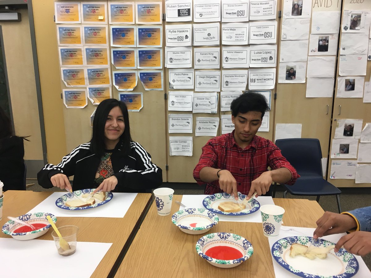 Katharinashel's tweet photo. Formal Dining Day in AVID 12! Getting ready for prom and getting ready for adulthood. #hsd_avid https://t.co/U4nmlWiqjx