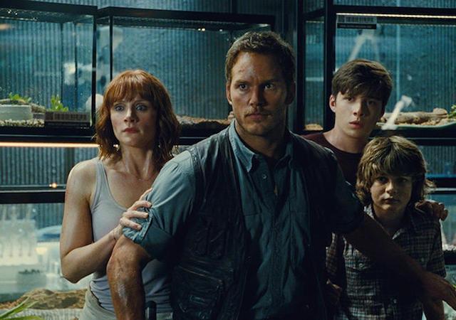 IndieWire's tweet photo. Chris Pratt and Bryce Dallas Howard might be co-leads in #FallenKingdom, but they reportedly weren't paid equally on the #JurassicWorld sequel. Full details: https://t.co/o2o34Jgfuz https://t.co/FGsBGTJd0T