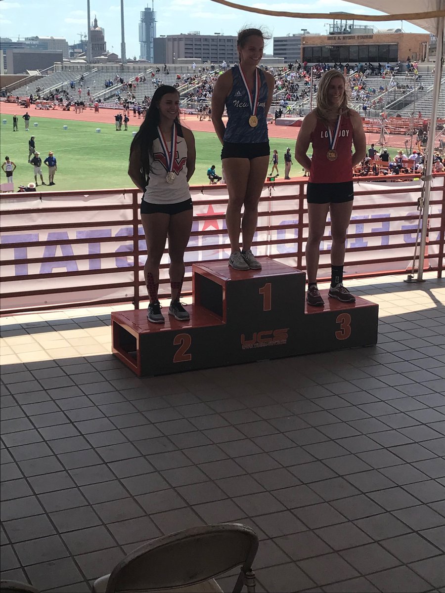 LovejoyXCTF's tweet photo. Grace Ridgeway takes 3rd in the UIL 5A Girls Pole Vault competition with a  new school record of 13’ 0”! https://t.co/c9usVtqvDn