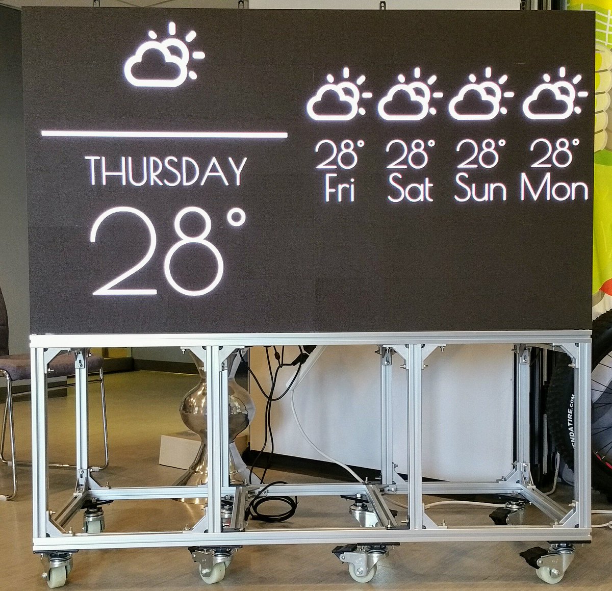digitvuetronic's tweet photo. Quick pic from our office!
https://t.co/CKLCLDapx4
#happyfriday #ledsign #digitalsignage #vuetronic https://t.co/fl4QnjHda5