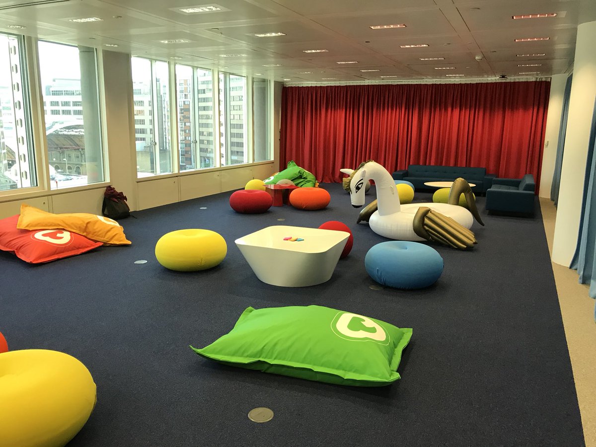 hope_steven's tweet image. Great day #GoogleHQ with fellow reference schools/colleges for the #InnovationLab collaborating to solve collective problems #aproblemshared #teamworkmakesthedreamwork @GoogleForEdu @leedscitycoll @AppsEvents1 #GooglePD