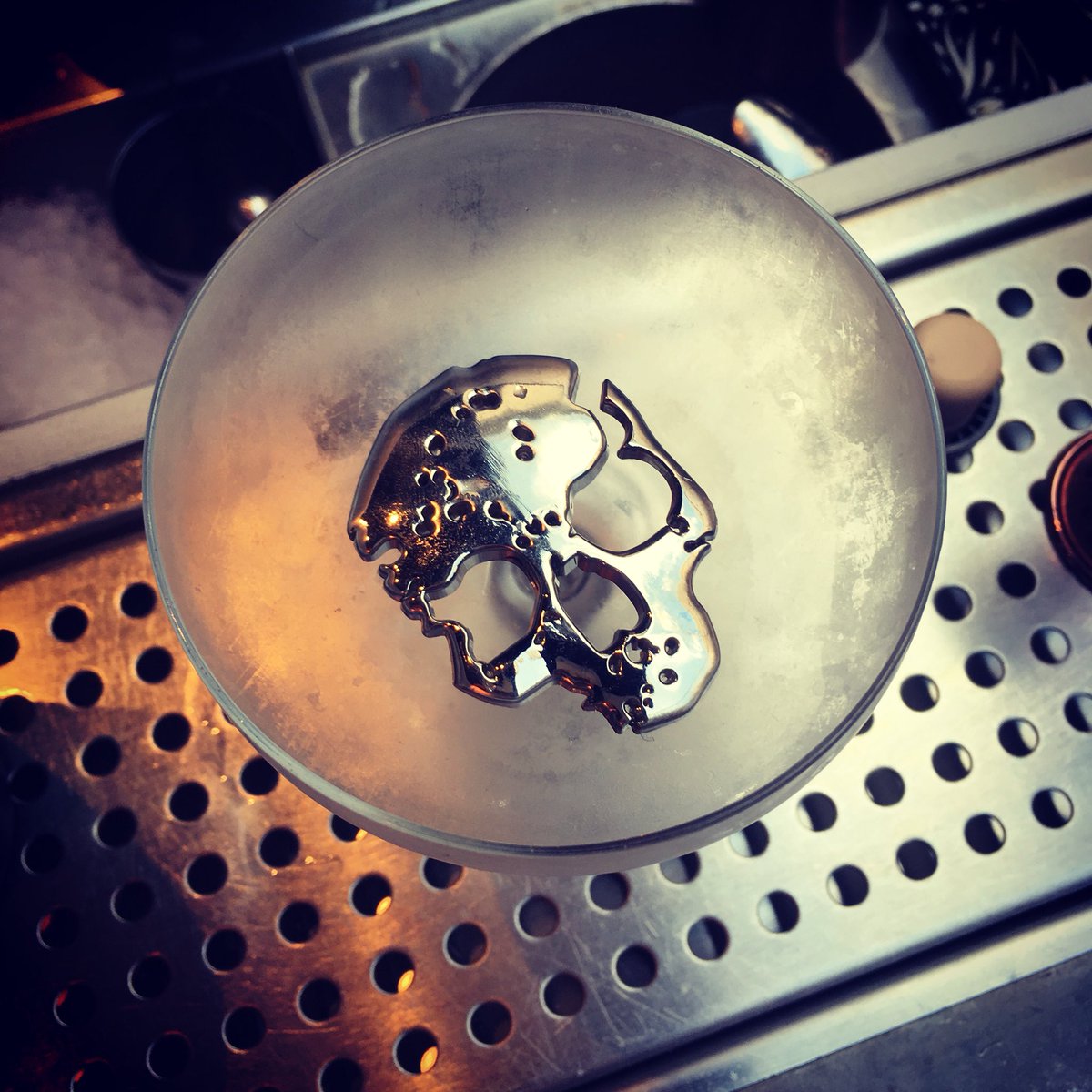 VodkaGhost's tweet photo. ๐๐๐ #FridayFeeling #GhostVodka @thefalstaff https://t.co/Y2G5M8WsK3