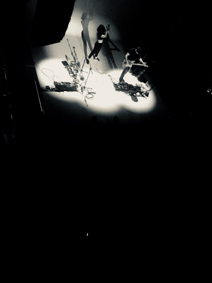 ElHombreLuna's tweet photo. Colgados en la luna de la @JoyEslava1 se disfruta y mucho el talento tan especial de @mariaarnaldimas y @marcel_bages #soundisidro2018 https://t.co/75yxompmdH