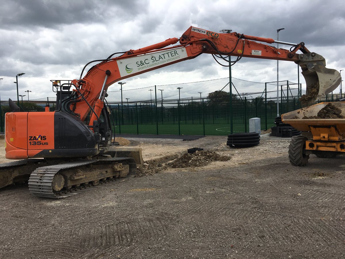 smith_the's tweet photo. Busy times at Oxford this week for @SCSlatter , making the most of the dry weather. A selection of the civils work being carried out by our guys and machines and getting ready for the crane and pavilion to arrive next week . #morethanjustsports https://t.co/huTeq3JM1j
