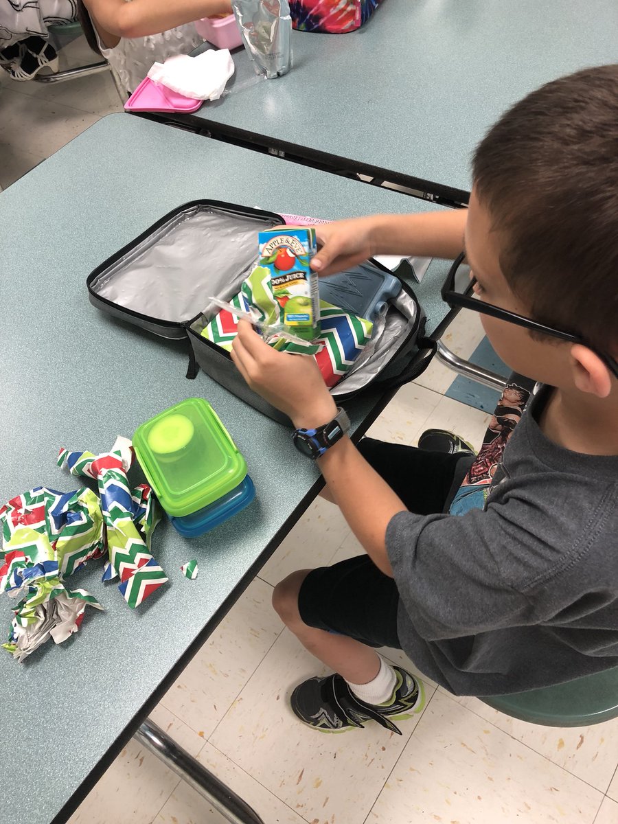 HBD O.W.!!  <a href="/PowellesPLAY/">Powell Elementary</a> FUN mom award <a href="/PowellPTA/">Powell PTA</a>