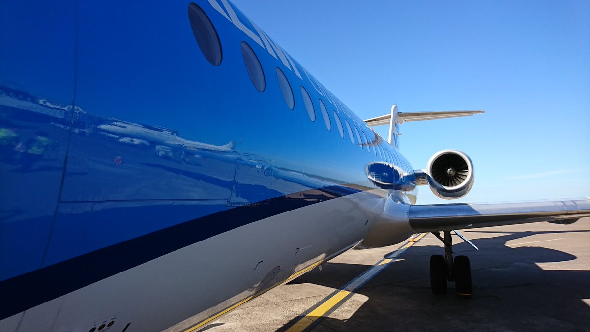 jasonmagictorch's tweet photo. @KLM_UK @Cardiff_Airport @BristolAirport 30 years βοΈ including my last Fokker 70 flight #WinWithKLM https://t.co/fcEITjRXA5