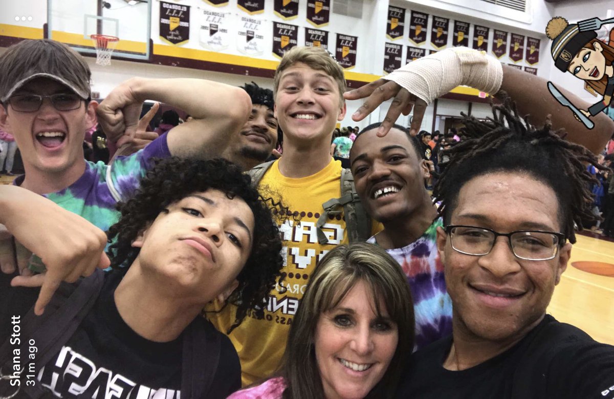 StottDbackmom's tweet photo. This Senior Stuff is too emotional!! π I love these kids so much and am beyond proud! Still got some work to do but we are getting it done! #thisishowwedoit #greatassembly #sen18rs #lovemykids #91% @eldorado_hs https://t.co/LIwLT85yMe