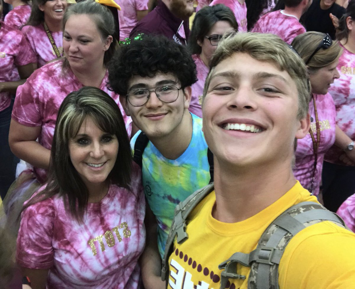 StottDbackmom's tweet photo. This Senior Stuff is too emotional!! π I love these kids so much and am beyond proud! Still got some work to do but we are getting it done! #thisishowwedoit #greatassembly #sen18rs #lovemykids #91% @eldorado_hs https://t.co/LIwLT85yMe