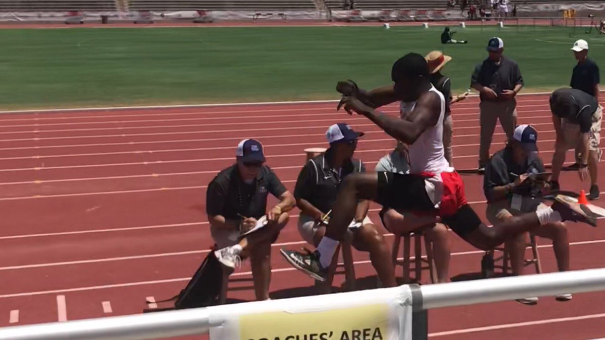 WacoHS_TF's tweet photo. Can’t ask for anything else but your best. So proud of @taro_johnson3 for finishing 4th at the State Meet and setting a new PR in the triple 46’1.75 #WacoStrong #WeEatTogether https://t.co/gaVX0Iyo9s