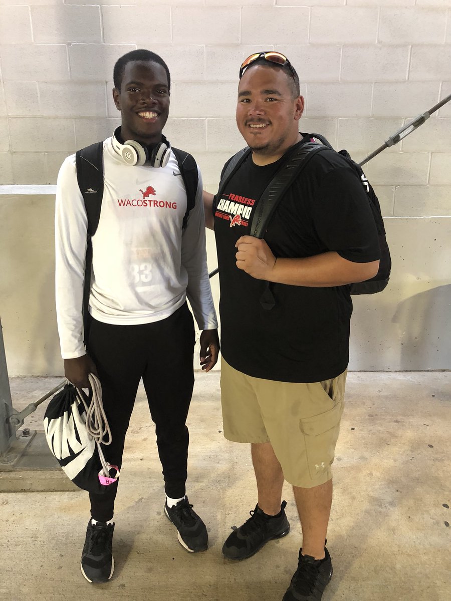 WacoHS_TF's tweet photo. Can’t ask for anything else but your best. So proud of @taro_johnson3 for finishing 4th at the State Meet and setting a new PR in the triple 46’1.75 #WacoStrong #WeEatTogether https://t.co/gaVX0Iyo9s