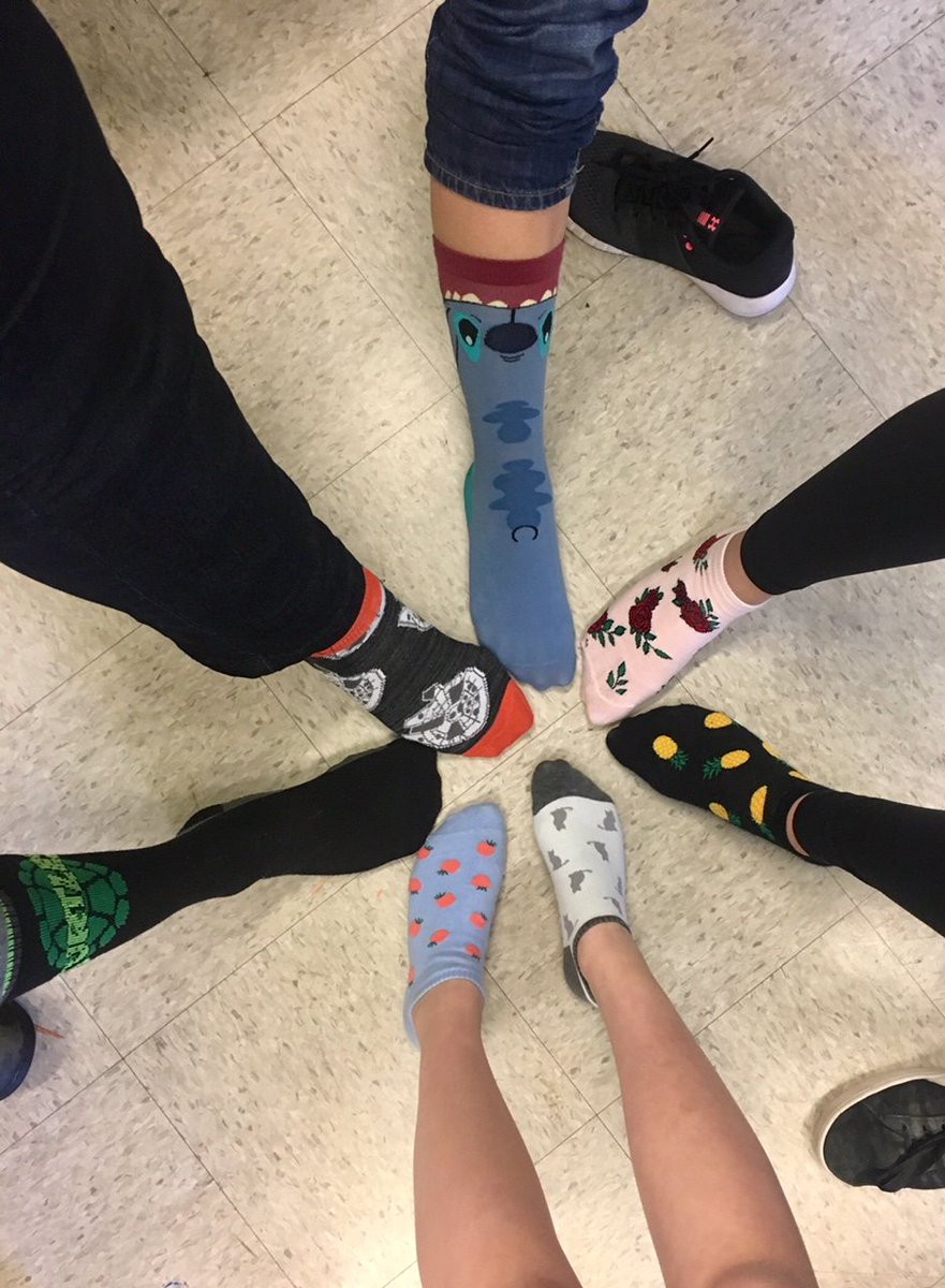 Sock tweet! <a href="/CedarHillMiddle/">Cedar Hill Middle</a> <a href="/JaneSpies61/">Jane Spies</a> <a href="/NNaughton61/">Nadine Naughton</a> <a href="/h_james18/">Heidi James</a> <a href="/ColquitzScene/">Colquitz Community</a> @laurissaevancio