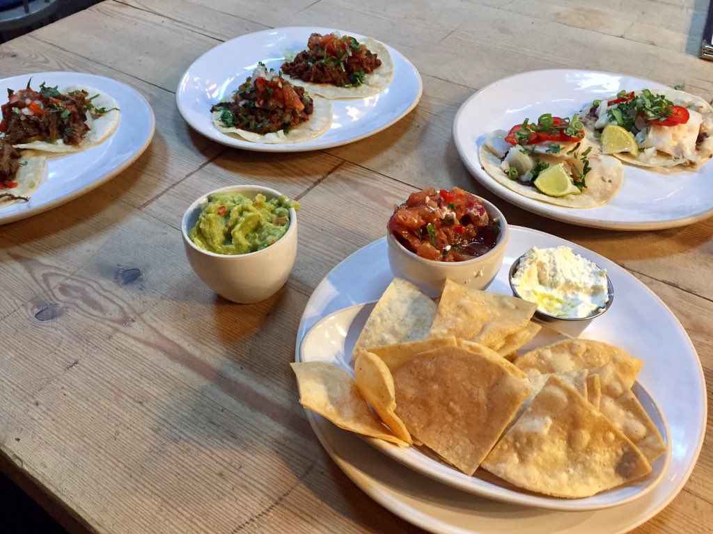 brummingbrum's tweet photo. A spontaneous #Friday night trip to @PloughHarborne for #bocagrandetacos definitely paid off. We tried the pork, cod and beef #tacos with a side of nachos. The cod + pork were our faves. £44 for food and 2 rounds of drinks #birmingham #brumhour https://t.co/7ljd2lWIfj