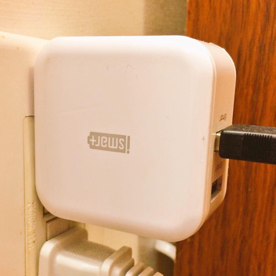 Dc8Q0tpX0AY32MN.jpg:large