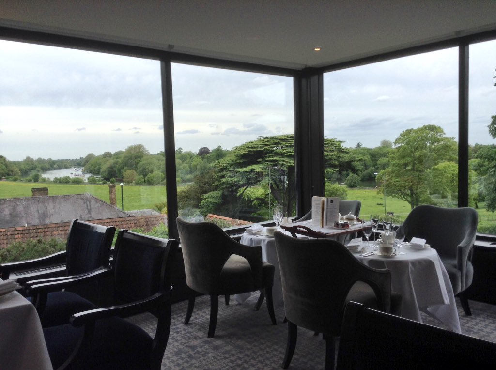 VLChesh's tweet photo. Delicious afternoon tea with a view @ThePetersham today for our anniversary. Pity the sun wasn't shining as that would've been the icing on the cake (pun intended βΊοΈ) but very enjoyable nonetheless ππ°βοΈ. #AfternoonTea #RichmondHill #Petersham #RiverThames #Turnersview https://t.co/3ajYuYQOLW