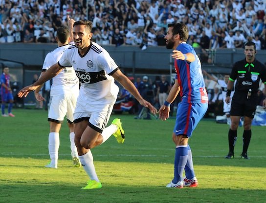 OLIMPIA_MIPIEL's tweet photo. Roque Santa Cruz  "No creo que sea mi último clásico. Tengo contrato hasta diciembre y tengo la idea de seguir".
 "Somos rivales, no enemigos. Tenemos que apoyar el deporte y eliminar la violencia". 730AM https://t.co/nkvzOIGVsp
