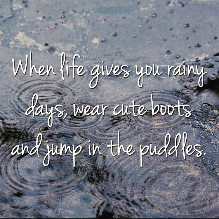 camichecketts's tweet image. Rainy days here, how’s your weather?

#lotsofrain #snuggleup