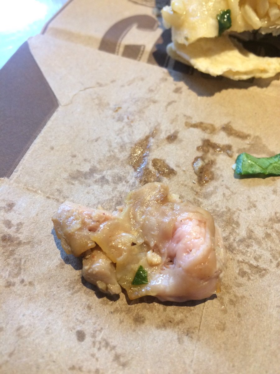 sethrobert4's tweet photo. @ChipotleTweets first bite into my burrito. Nearly completely raw piece of chicken?! https://t.co/vrI7osd7Wp