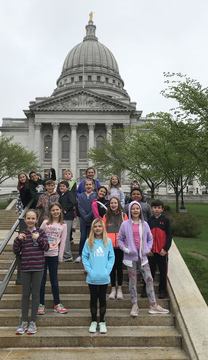EmSocha's tweet photo. Amazing day with amazing kiddos in ❤️Madison❤️ @WDPHemlockCreek  #wdphc #WIpride https://t.co/gGTfTGLcc4