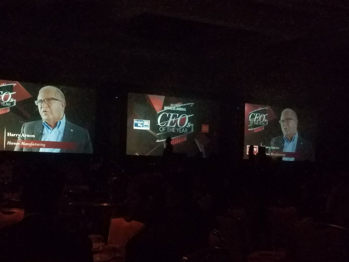 edgefactory's tweet photo. Honored to contribute to another successful #OBJCEOSoftheYear award luncheon for @OBJEvents presented by @hfuw &amp; @WellsFargo! #edgefactory #showlooks #Withedge #visualdesign #lightingdesign #visualeffects #VFX #GFX https://t.co/AL2wCOTfhD