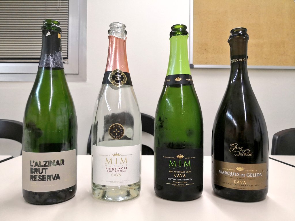 elvinet's tweet photo. VINS EL CEP | Estupenda tarde de cata en el marco del taller de #maridaje con #VinosEspumosos #Cava 🥂🍾
#VinselCep #CavaLovers #CavaCatalà #CavaLife #CavaPhotography #Cavagasm #CavaMoments #CavaTasting #CavaEducation #Barcelona #FormadorenCava #JoveConfrare #elvinet https://t.co/JDbKzRrO3L