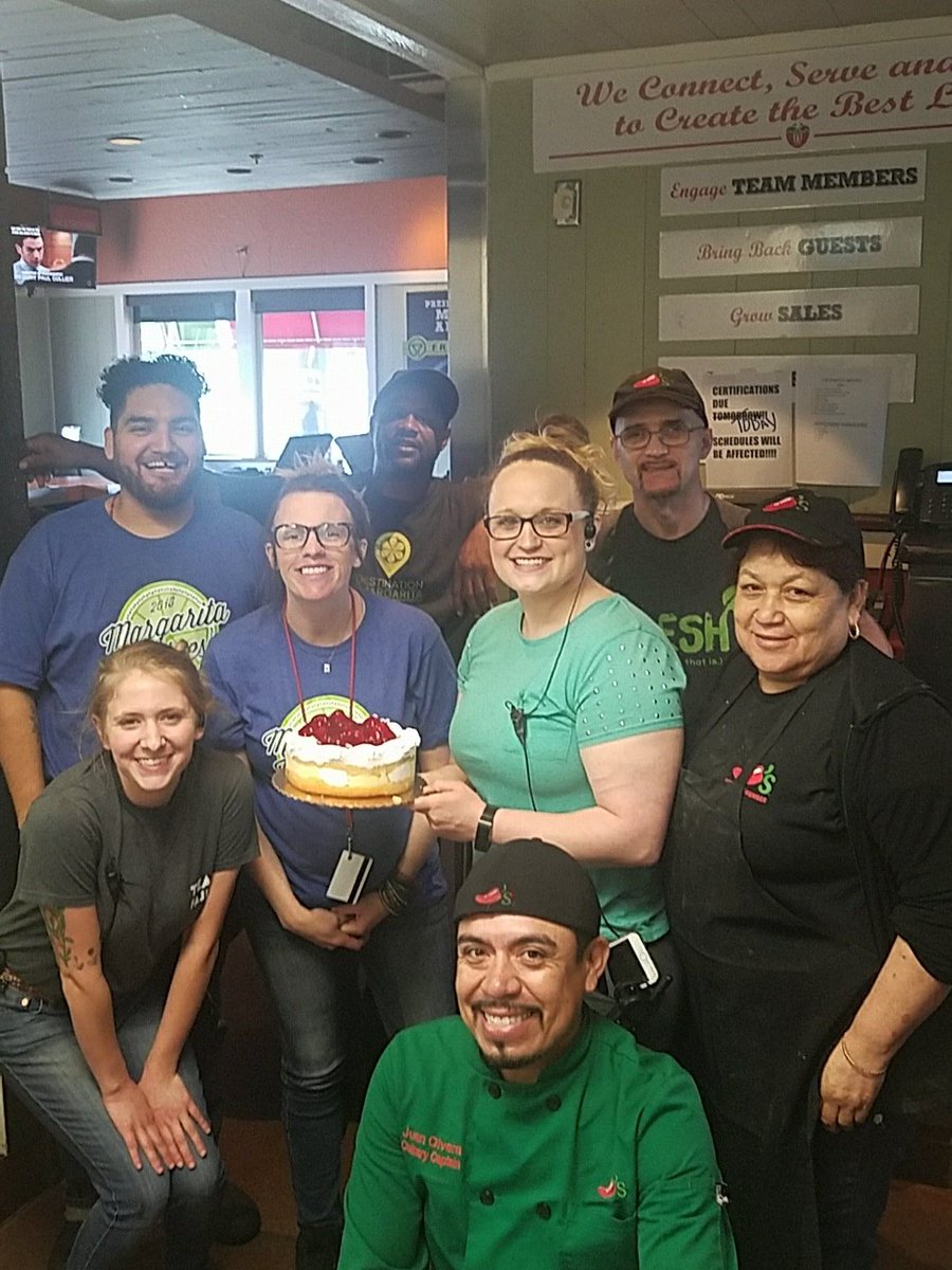 queenpalpal's tweet photo. Here comes Regan everyone!! Congrats on your CSL graduation! @RegsMartin44 @Ernest___Perez @SigmaTerra @KelseyHathcock @auroravrosas https://t.co/LRz9xBNM6j