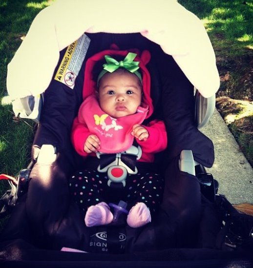 Four babies bonding in the sun ☀️✨