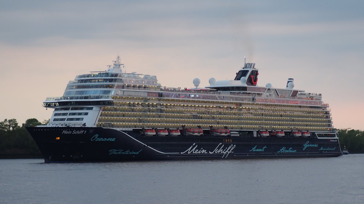 Elbebilderde On Twitter Die Neue Mein Schiff 1 Heute Im