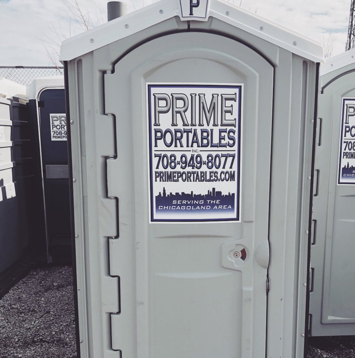 PrimePortables's tweet photo. Overwhelmed by our various styles of #restrooms? Visit https://t.co/eg0D5uValG for photos and descriptions of each, or simply call us at 708-949-8077 and we’ll help you select your best option. 
#restroomrental #chicagoland https://t.co/fD62lm6DJV