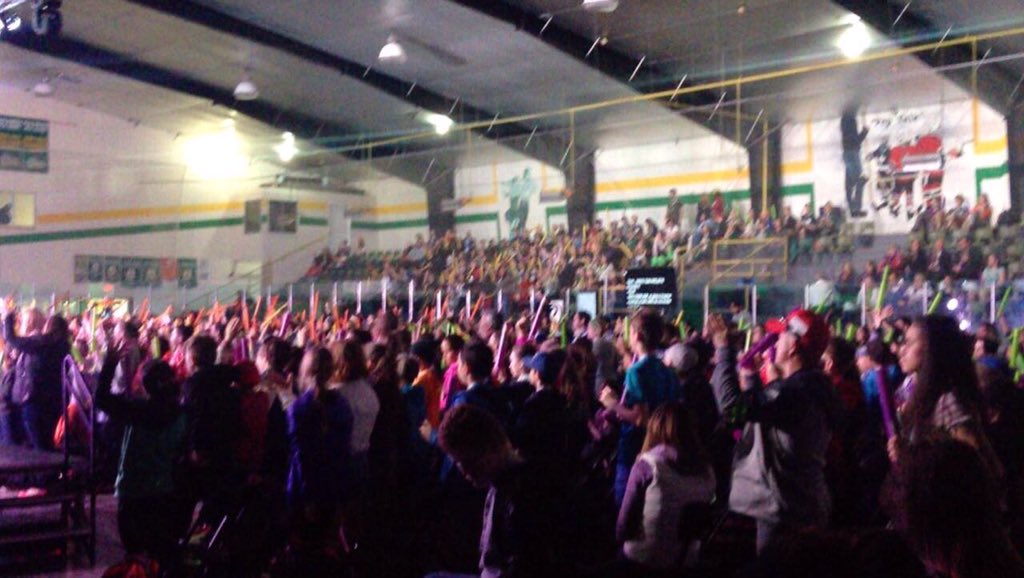 DanikaDavidson8's tweet photo. Aù delà des percussions se trouve une grande famille scolaire qui travaillent ensemble pour créer un rythme musical incroyable! #csdceoUNIS @ESCLeRelais https://t.co/s1tXjIHEWW