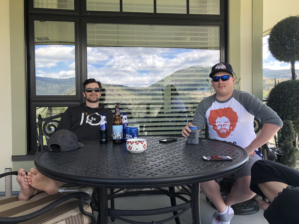 auzzyd10's tweet photo. #InOne in Penticton @commie22 @cwellar36 @taylordyer https://t.co/2xUDYGkWDp