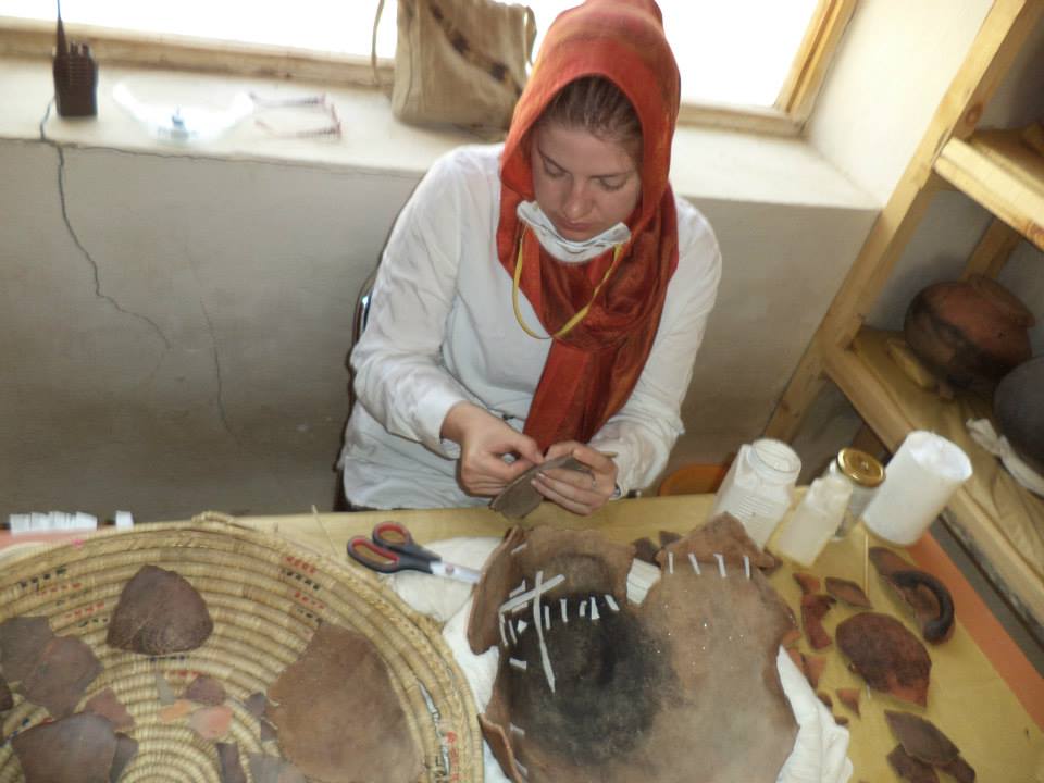 Pastpreservers's tweet photo. Every week at Past Preservers we are honoured to showcase the life &amp; work of our of our Experts! This week, please say hello to Amanda Watts who is an Archaeological Conservator! Want to register with us, find out more here, https://t.co/oci39PtJe1 https://t.co/XCoQvEjATU