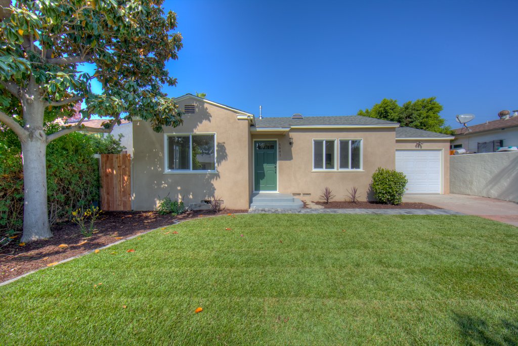 andersonreg's tweet photo. JUST LISTED!!!
5841 Denny Avenue, North Hollywood, CA 91601
OPEN HOUSE!!!
Today, Friday (5/11) @ 12pm - 2pm
Saturday (5/12) @ 1pm - 4pm
Sunday (5/13) @ 1pm - 4pm
Call For More Info: 800 784 2616
Click Here for More Details: https://t.co/7Zp6bBsrAD
#AndersonREG #justlisted https://t.co/ljVOu4vq86