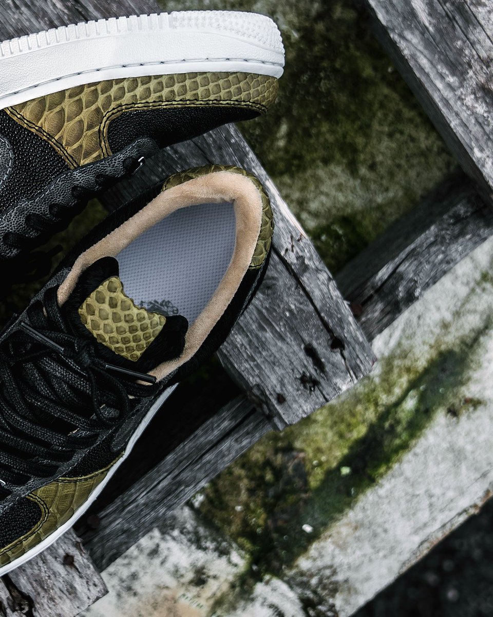 UBIQLAB's tweet photo. Let your imagination go as far as you take it. You have the ability to take any shoe in the world and remaster it with different materials and colors to make it your own. #UBIQLAB https://t.co/dd6FfK1bW0