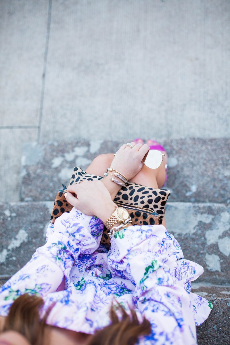 Rompin' around on G&amp;G today with <a href="/WayfClothing/">WAYF</a> <a href="/VinceCamuto/">Vince Camuto</a> ! glitterandgingham.com/2018/05/floral…