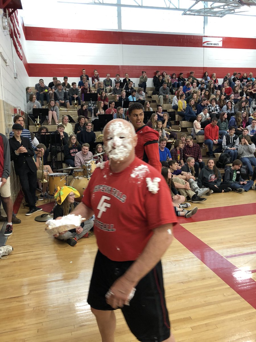 Earthman227's tweet photo. These gentleman challenged by their football coach,raised $1300  from the Chippewa Falls high school staff and student body. The money goes to the Cardinal Landing project which buys supplies for students in need!#mightycardinals https://t.co/pEyY3hIJwI