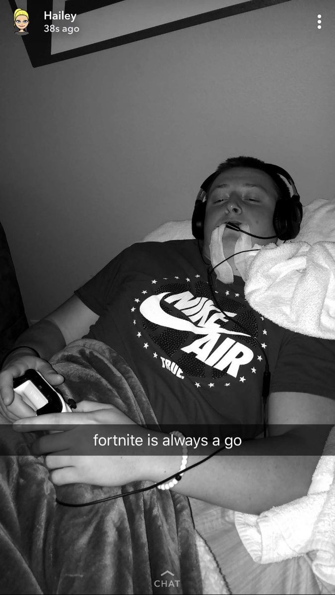 swansonryan23's tweet photo. #Pray4jake If you or any friends are currently suffering from Fortnite addiction plz feel free to call (503)-758-8056 https://t.co/kfq1FbTDEs