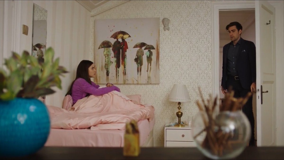 Bu sahnede birbirinize sarılsanız,kokunuzu içinize çekseniz uzaktan bakmasanız ne olur canım #Yağhaz ımm