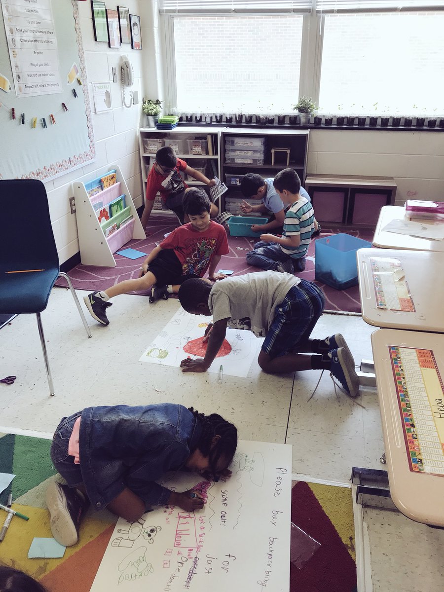MrsRoivas's tweet photo. Here comes the ✨BLING✨! Students worked hard this week producing a product and creating advertisements that will catch consumer eyes to help support the World Wildlife Foundation 🐼 #Economics #BackpackBling #ItsASecondGradeThing #Liberty10th https://t.co/3UqYJMXydI