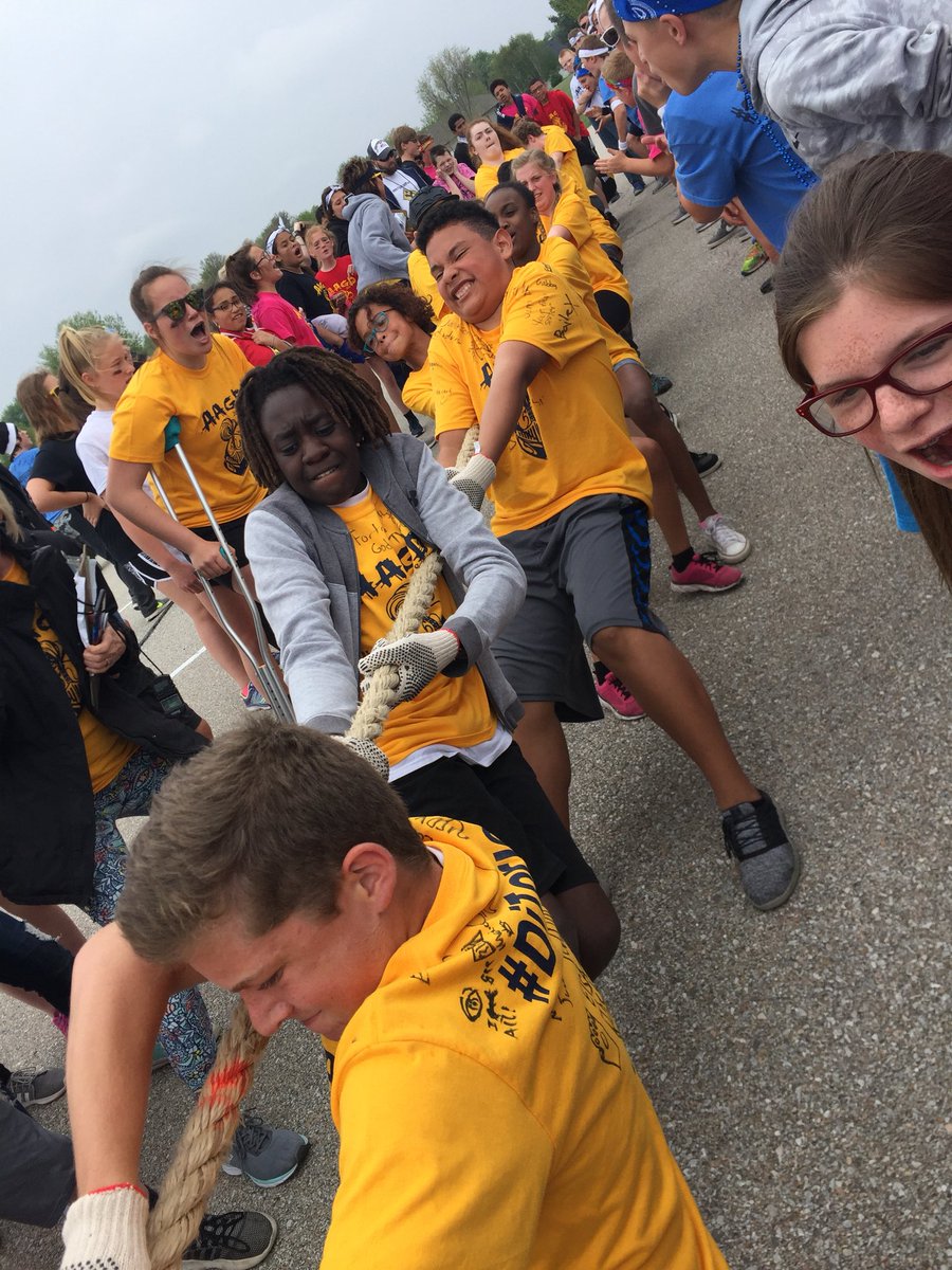 LindaWilton's tweet photo. YMS Tug Competition 2018 #YmsDukes #yorknewstimes @YorkDukePower @KennyLoosvelt @yorknewstimes https://t.co/A3gZkhLCrM