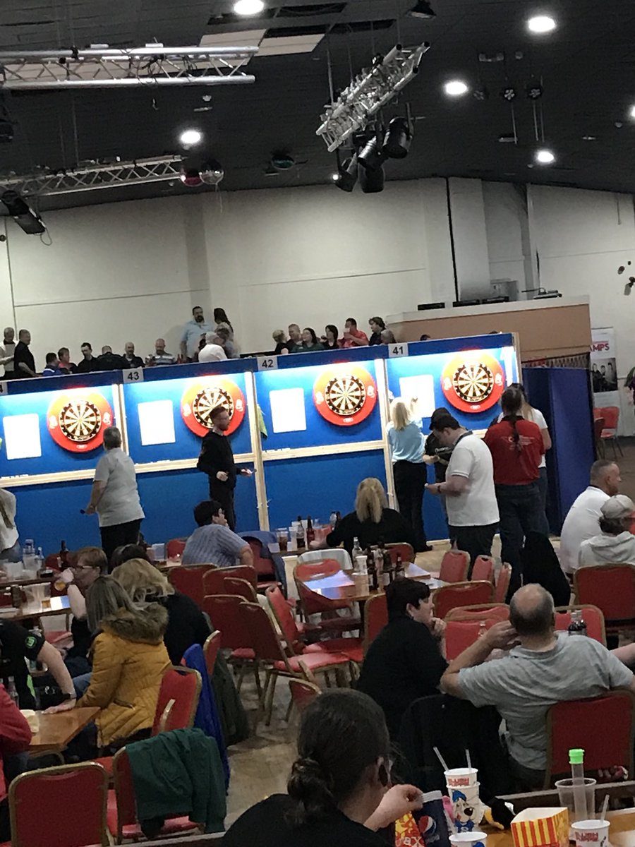 Lyns_180's tweet photo. Day 20 - Last 64 of World Trophy Qualifier today and last 32 of doubles tonight...... not a bad day at all! We’re getting there!! 😁👌🏻🎯 #100happydays #day20 #darts #welshopen2018 https://t.co/kvgizazLBw