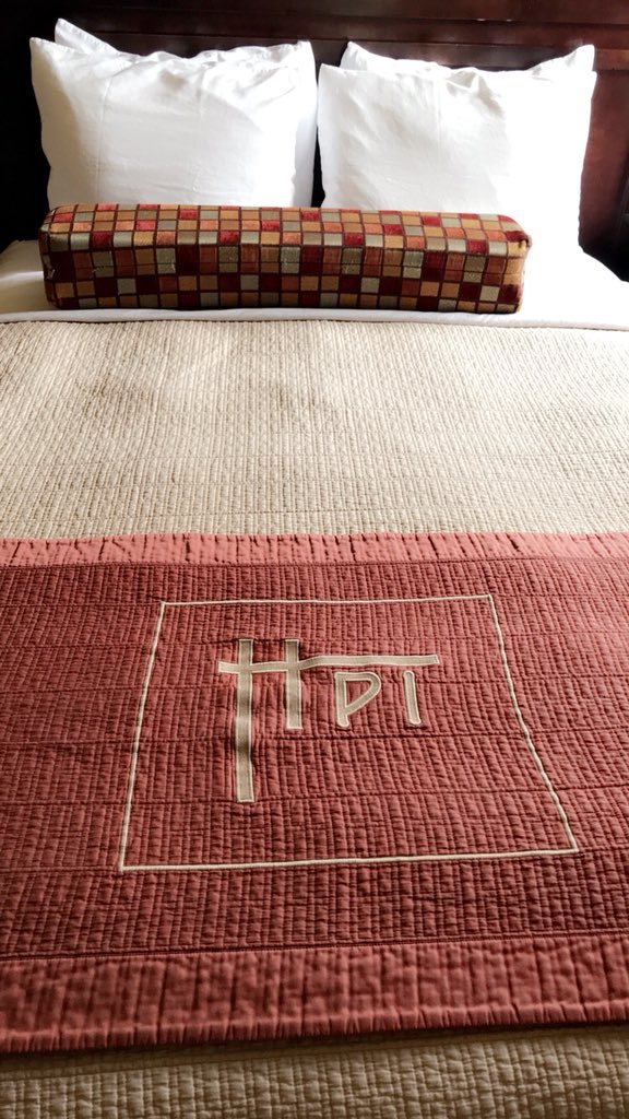 realmariamiller's tweet photo. I feel like I just stepped back in time! The last remaining operational Frank Lloyd Wright Hotel in the world! #history #travel #architecture #explore #oldsoul #architecturelovers #art #buildingcommunity18 #builtheritage https://t.co/UMuKd9Zhyb