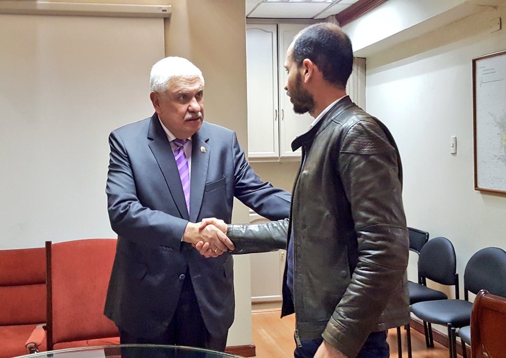 MarceloHCabrera's tweet photo. Estamos decididos a concluir las obras del #TranvíaCuenca y con la firma del contrato complementario de Gerencia y Fiscalización, para la construcción y puesta en marcha del tranvía, por 3'084.000 euros, ratificamos nuestro compromiso de cumplir el cronograma.
¡Ni un día más! https://t.co/0sGIZgY9M7