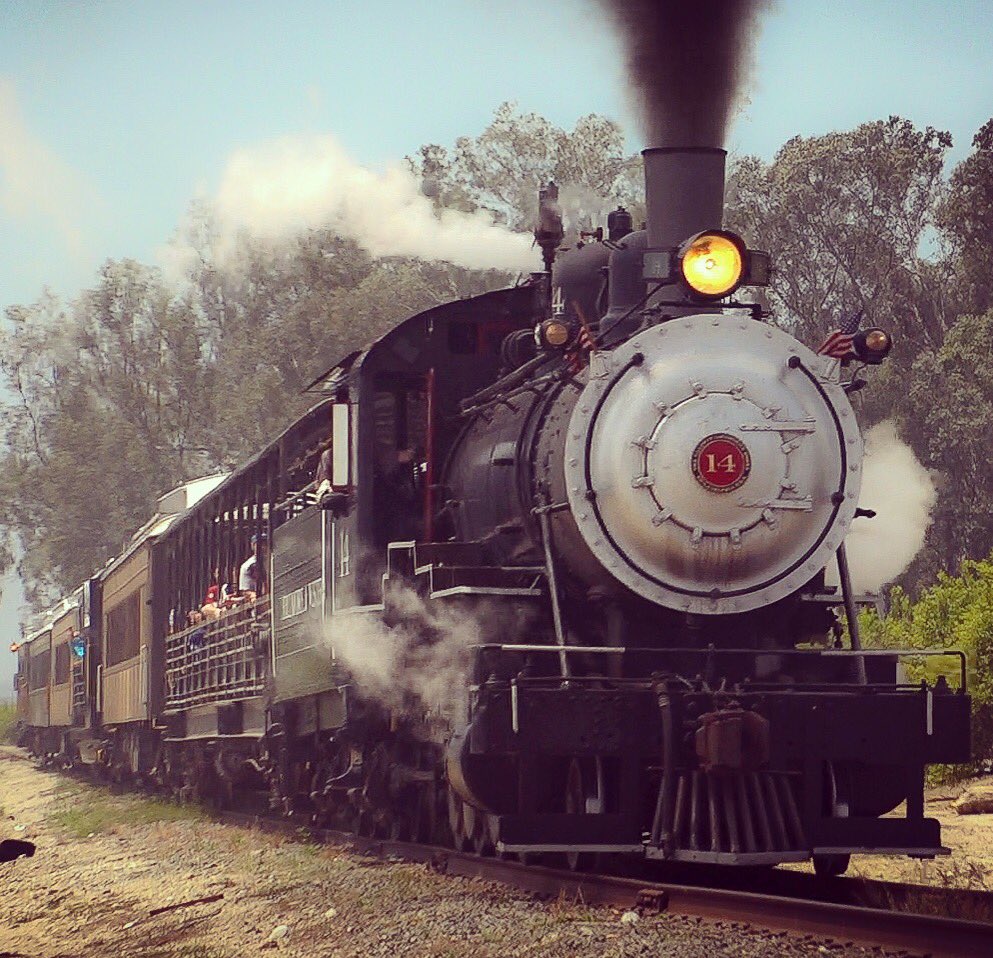 allaboardfun's tweet photo. This handsome Baldwin #SteamLocomotive stars in the latest #AllAboardFun #youtube video: π https://t.co/Cd8x6O13dX ππ #FullSteamAhead #AllAboard https://t.co/syWY5jFj77